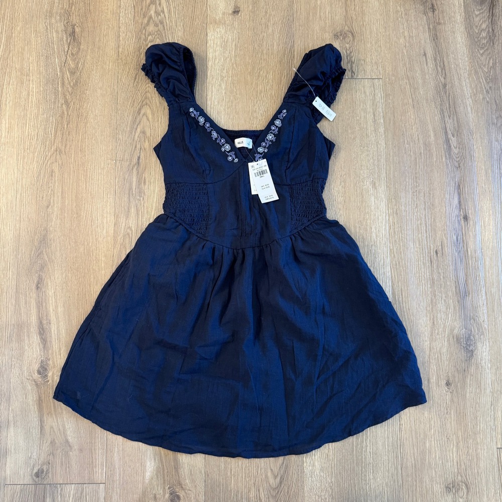 Hollister Navy Blue Floral Embroidered Smocked Romper Dress w/ Pockets Small NWT